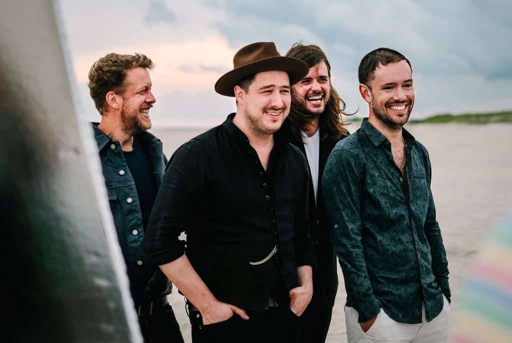 Mumford and Sons [photo by Gavin Batty]