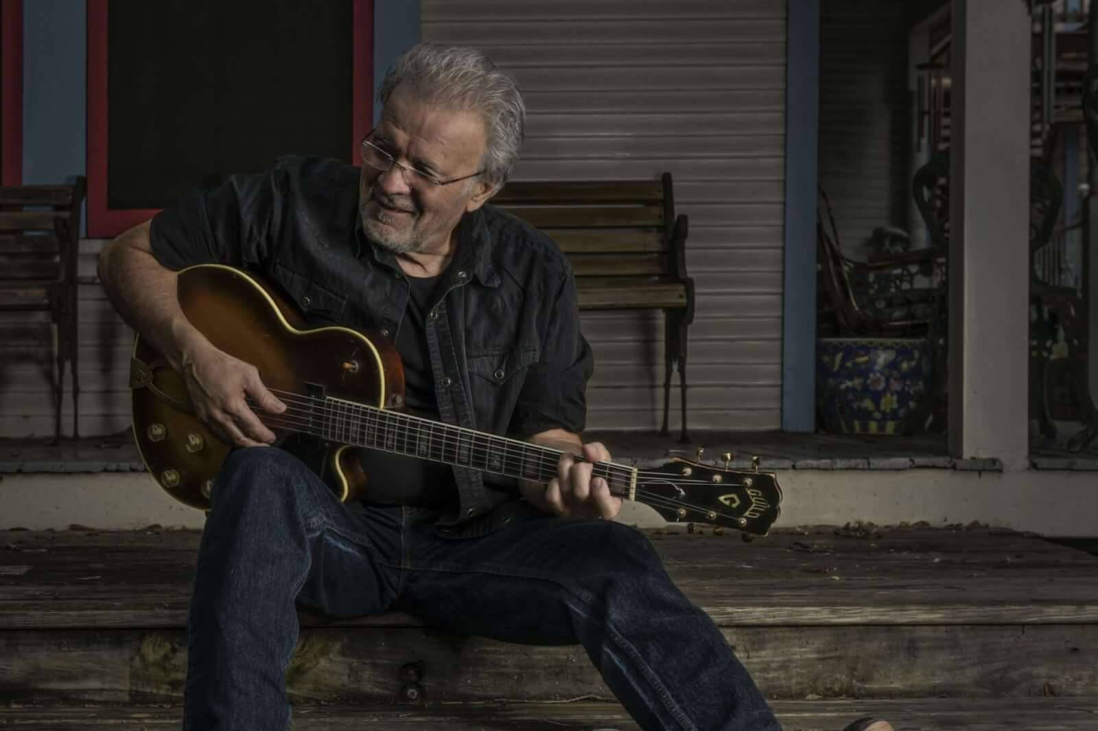 Ray Bonneville porch [submitted]